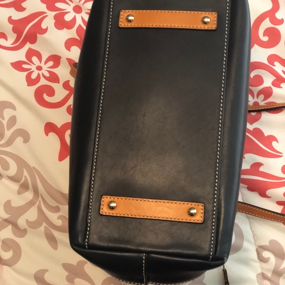 Dooney & Bourke Tote - Picture 6 of 7